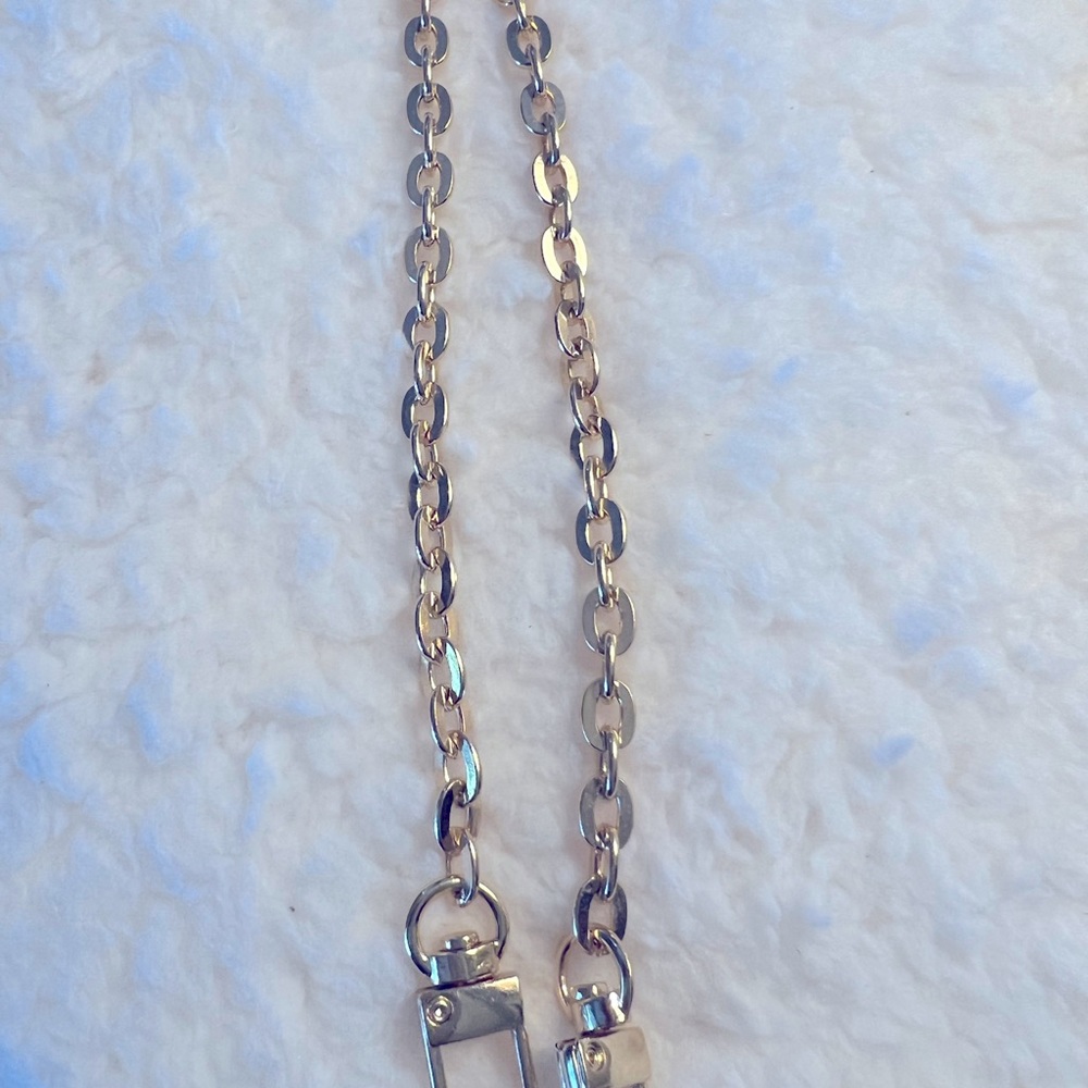 Unbranded gold chain